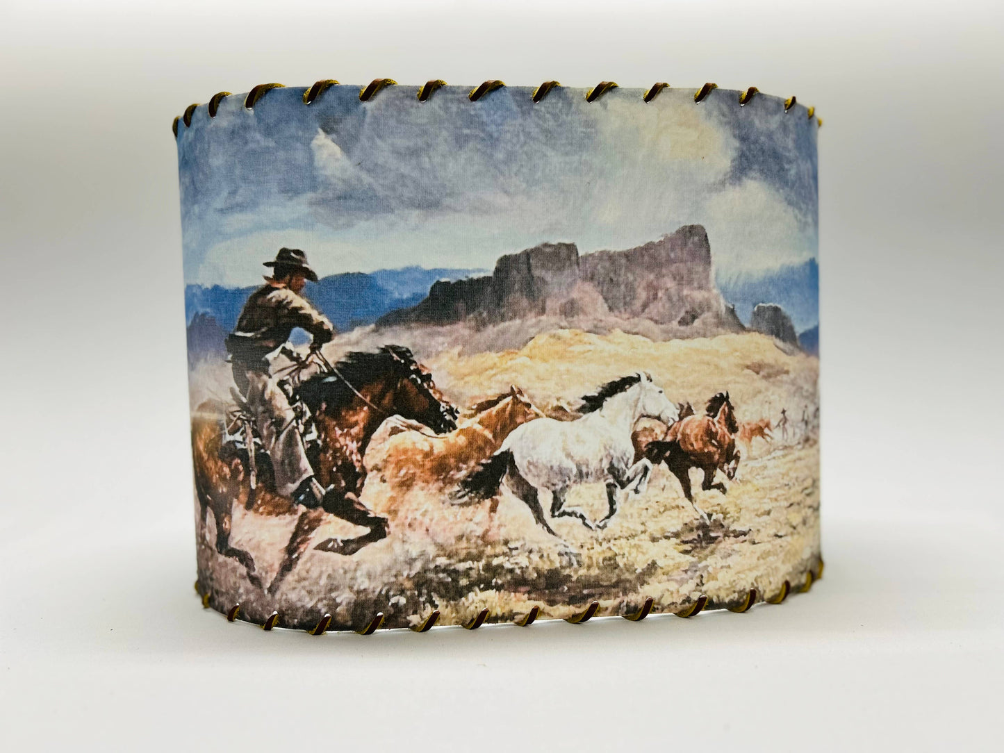 Lampshade Oval Mustang Chase Large
