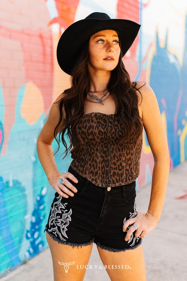 BLACK HIGH RISE FRAYED SHORTS W IVORY BOOT STITCH EMBROIDERY (3.5IN INSEAM)