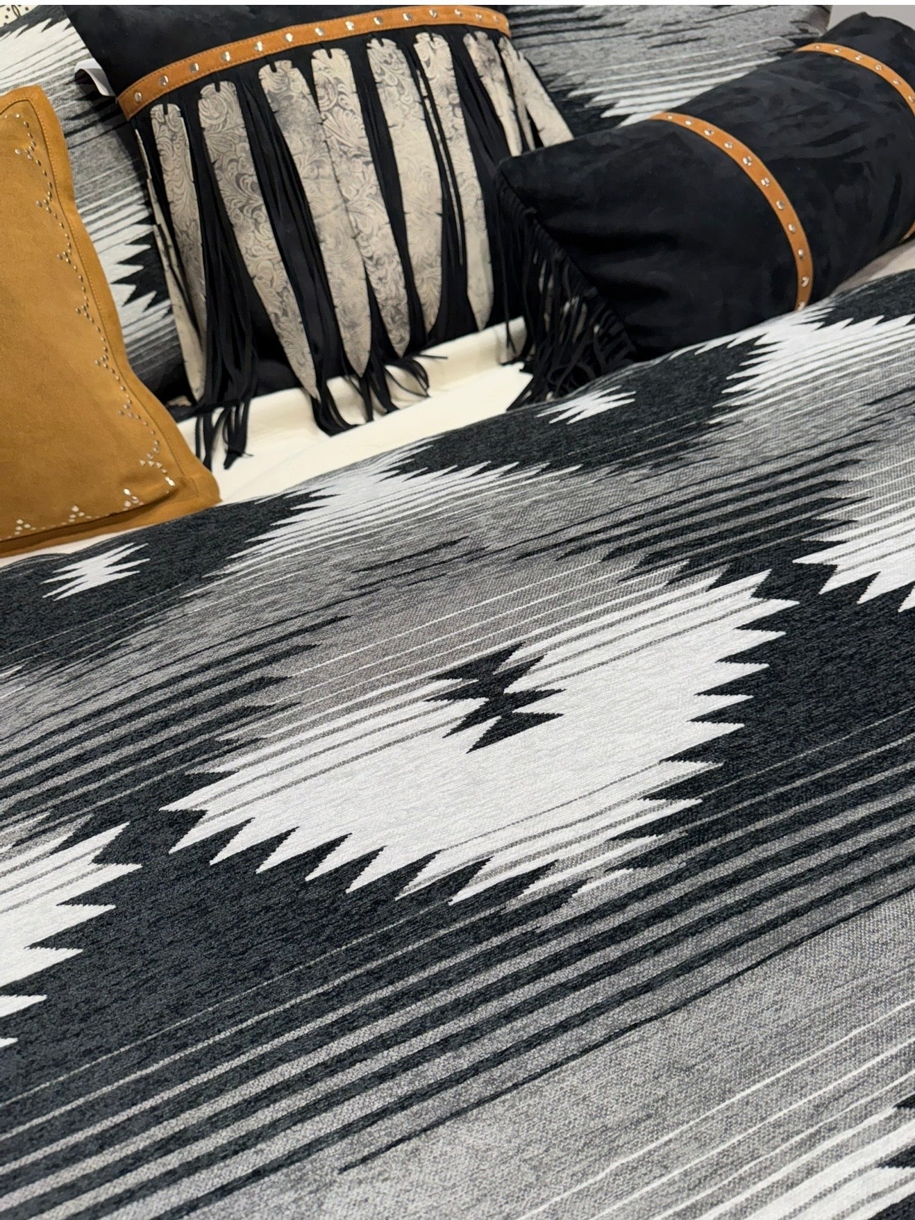 Silverado Chenille Jacquard Comforter Set