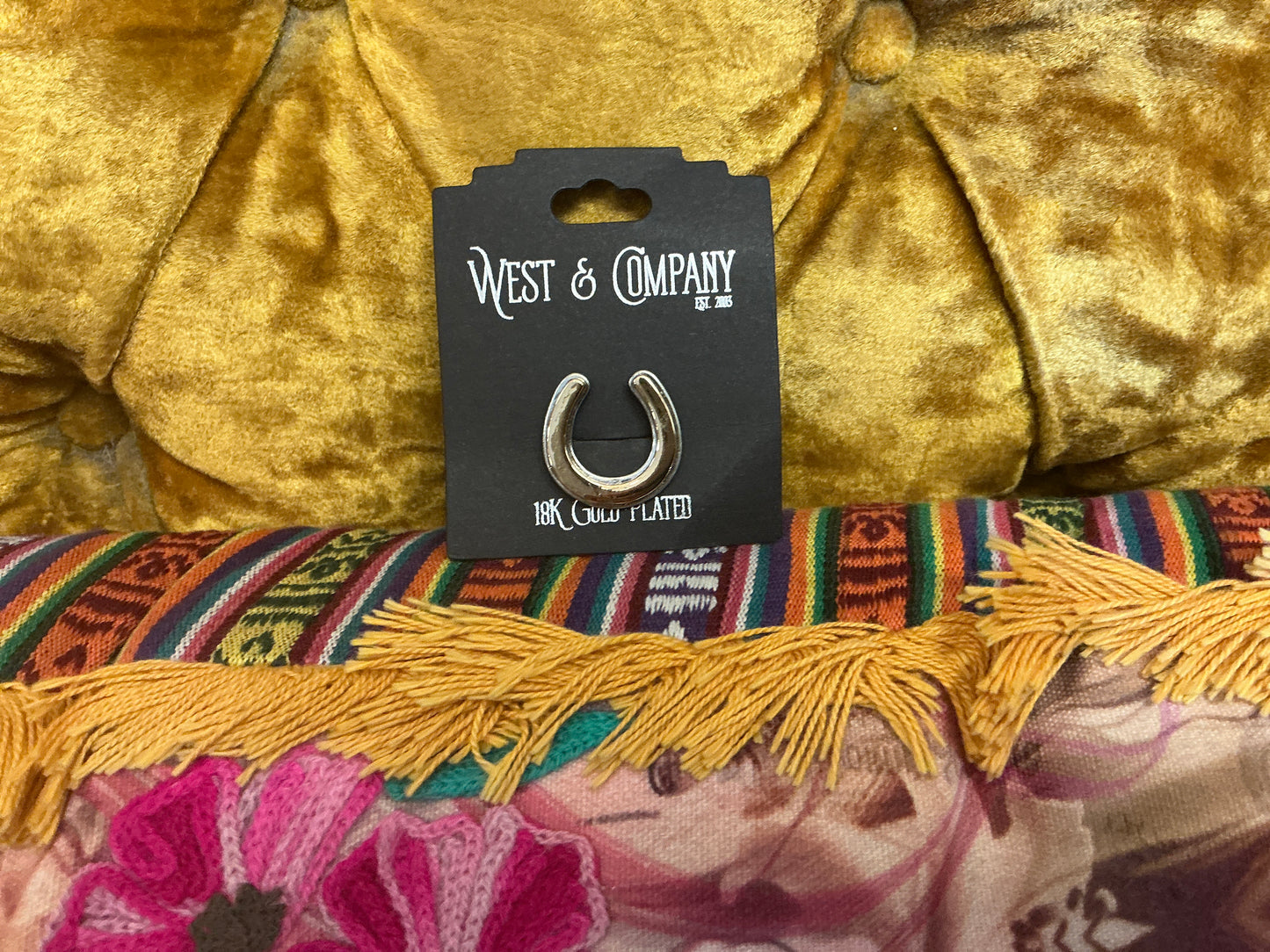 Hadley Horseshoe ring