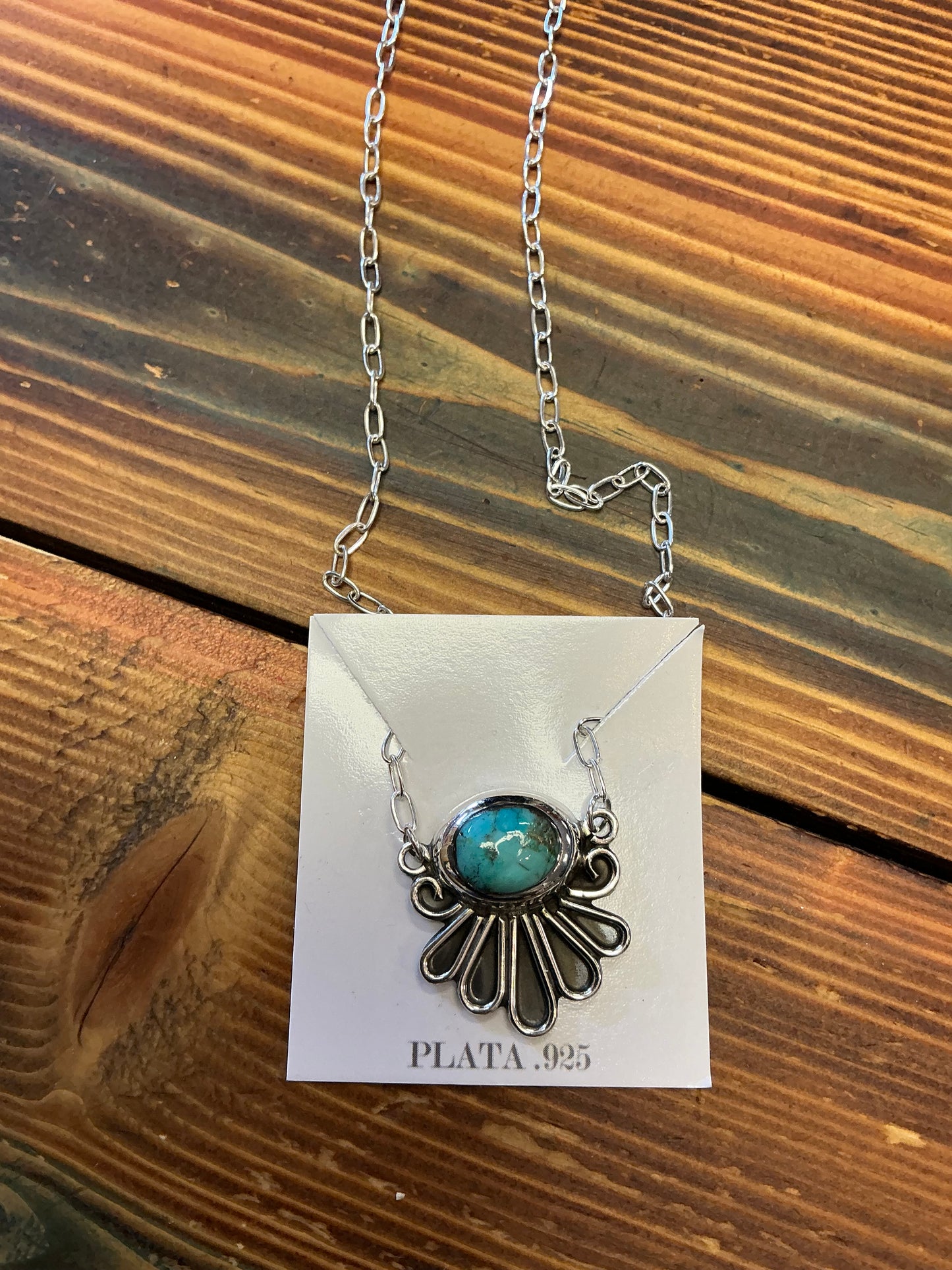 Oval Fan Necklace