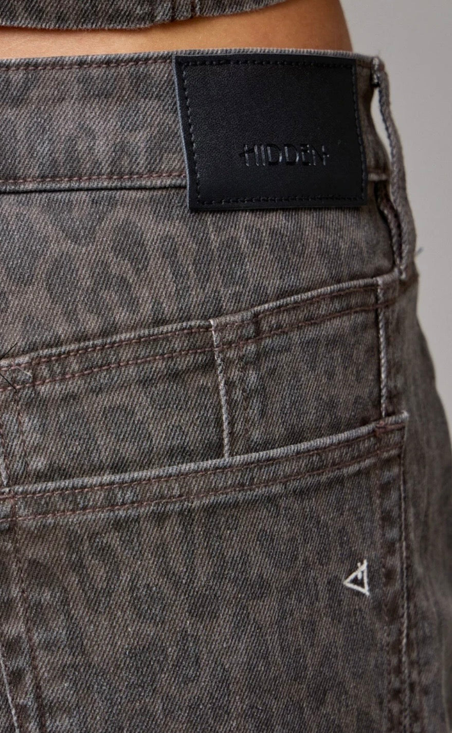 Brown cheetah seamed barrel jeans