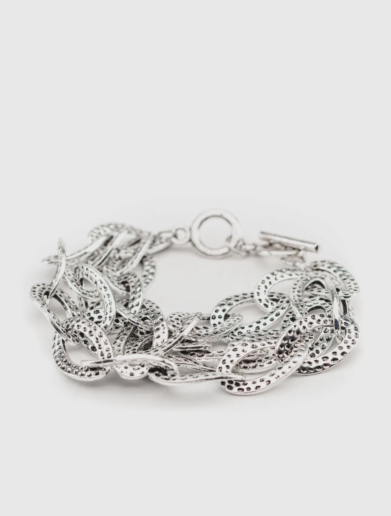 Hammered Three Strand Chain
Toggle Clasp Bracelet