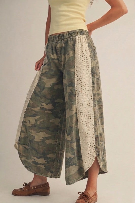 TULIP WASHED CAMO LACE PANTS