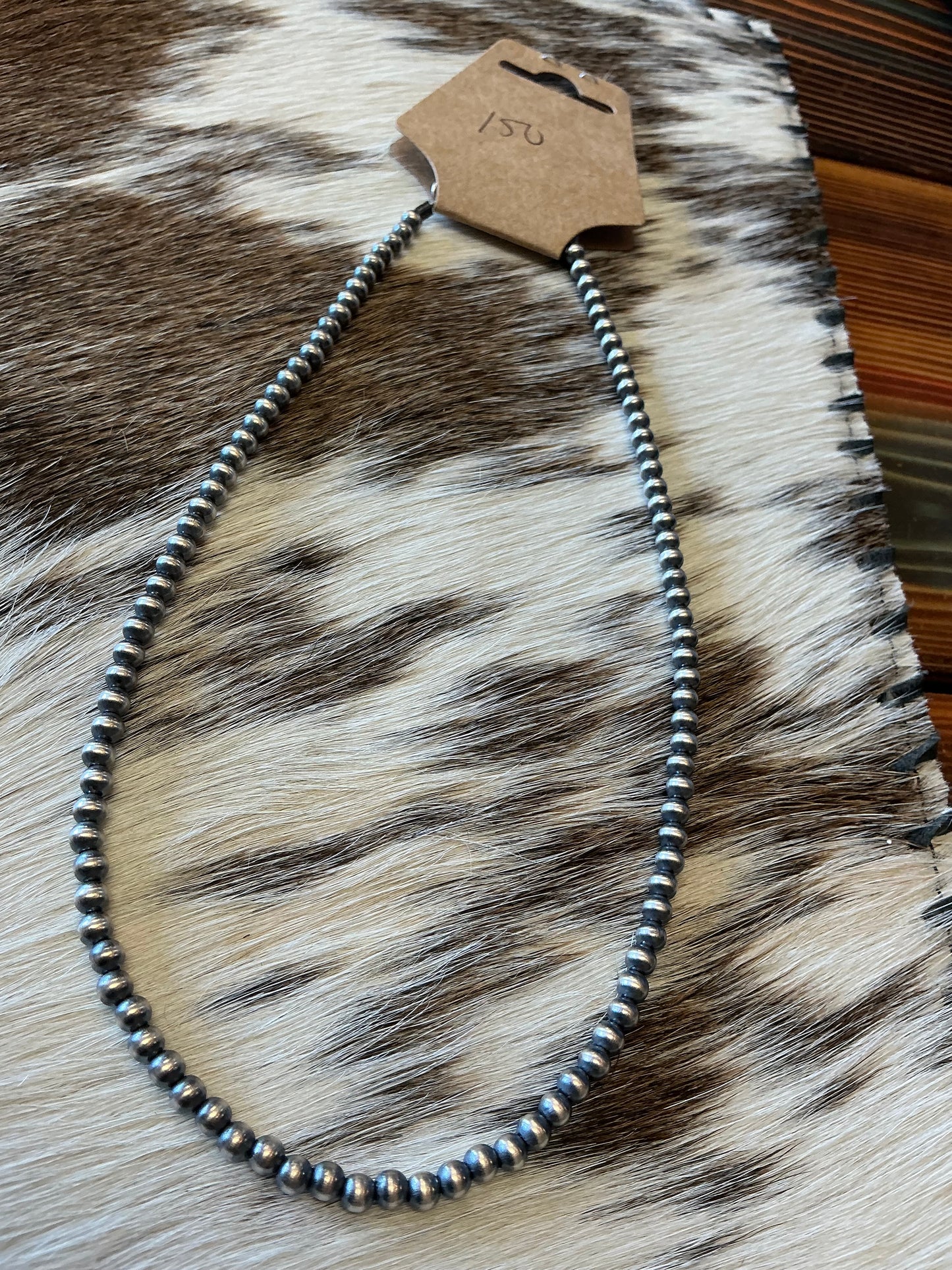 The Daisy Necklace