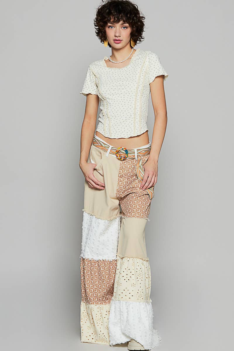 Round neck short sleeve cropped knit top