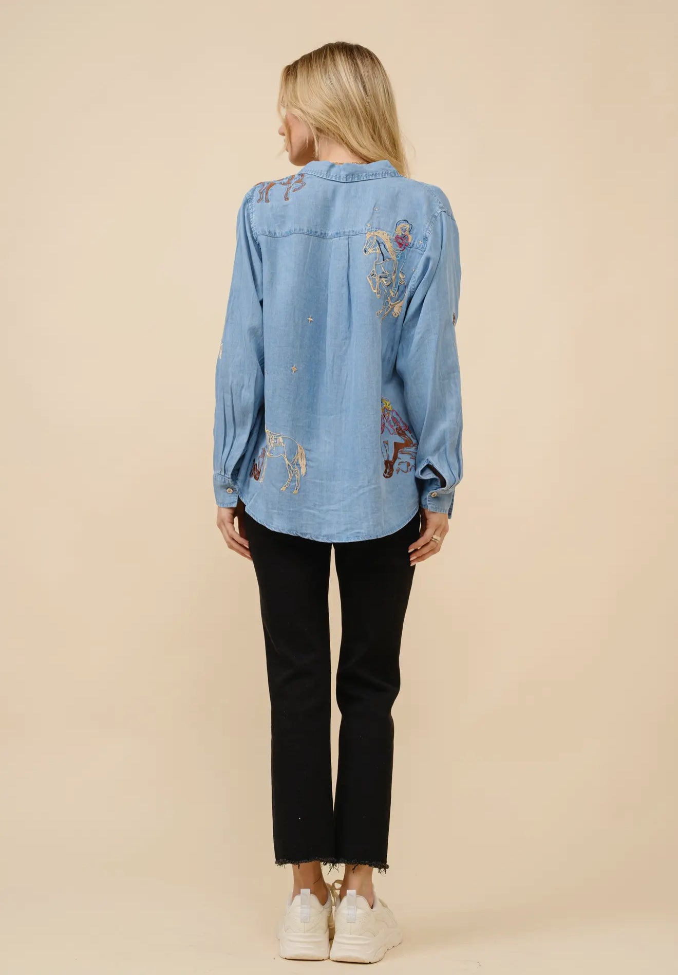 Western Motif Embroidered
Tencel Shirt