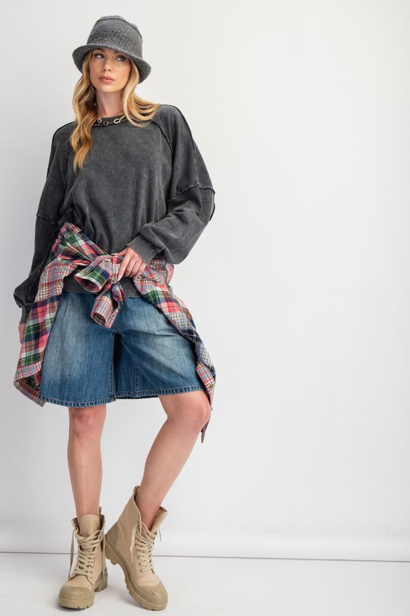 CUT OUT MINERAL WASHED PULLOVER