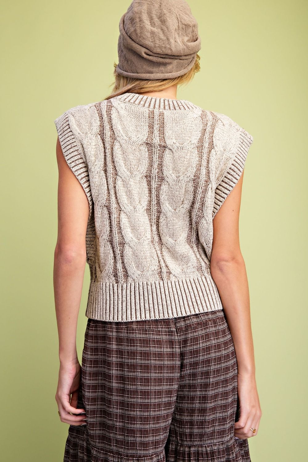 2 TONE COLOR CABLE KNIT SWEATER VEST