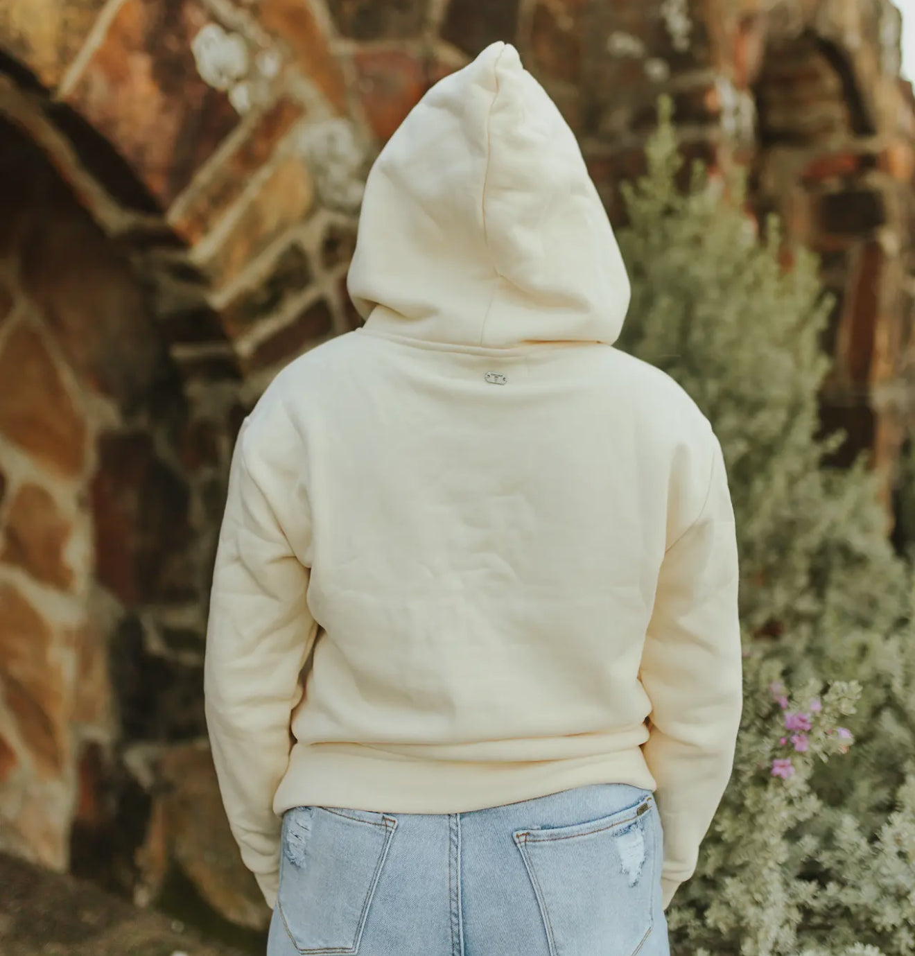 Cream Hoodie W Boot Embroidery