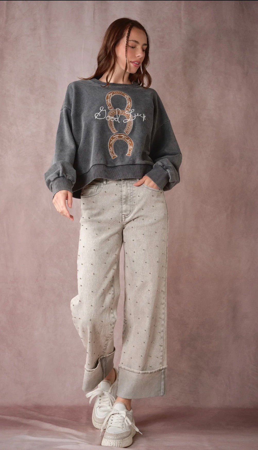 Western Horseshoe Mineral
Wash Sweatshirt
