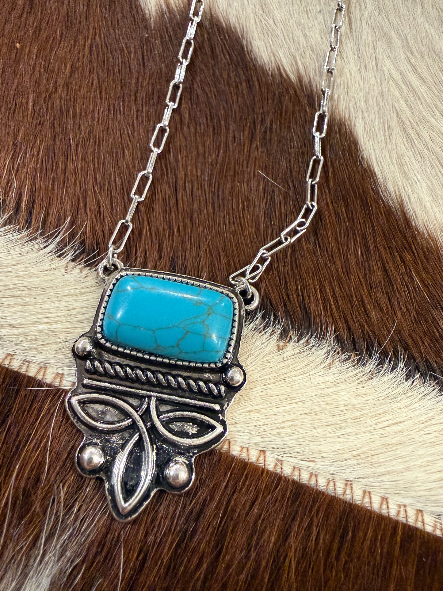 Magnum Necklace