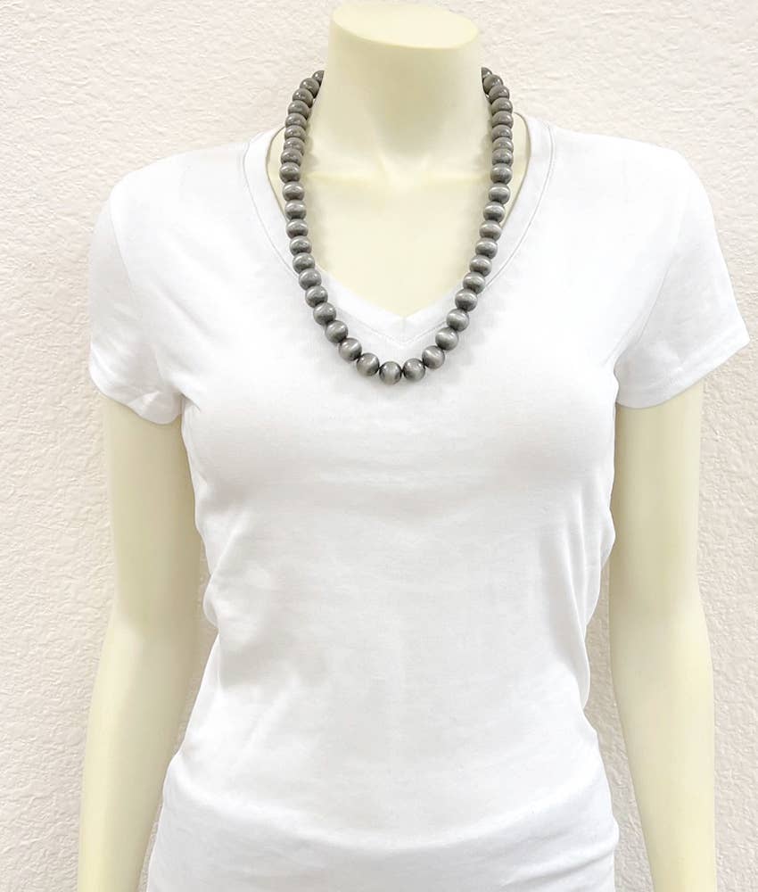 731309, Handmade 24" Navajo Bead Necklace