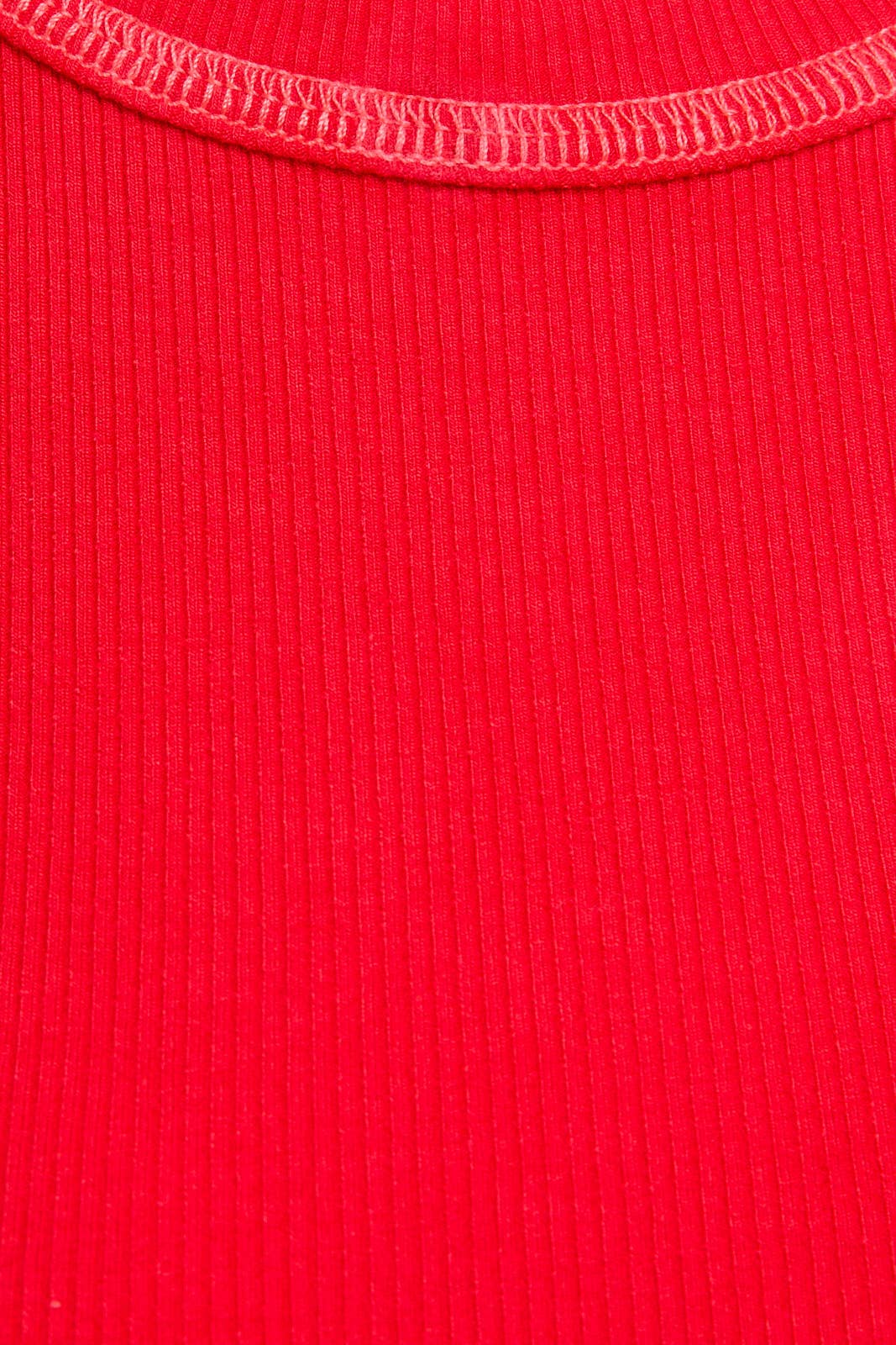 ROUND NECK RIBBED TANK WITH REVERSED STITCH