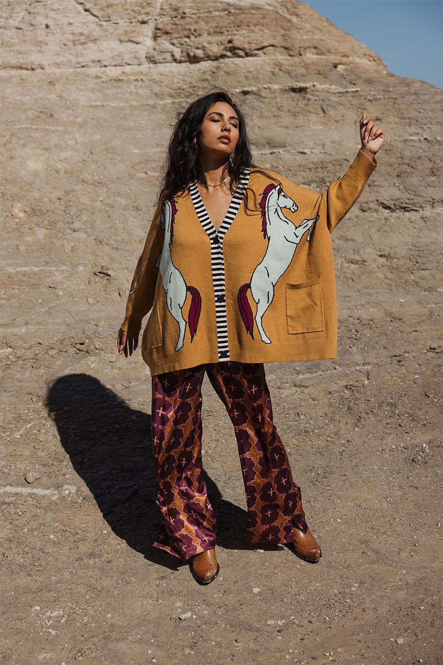 LUCKY YOU OVERSIZED
CARDIGAN