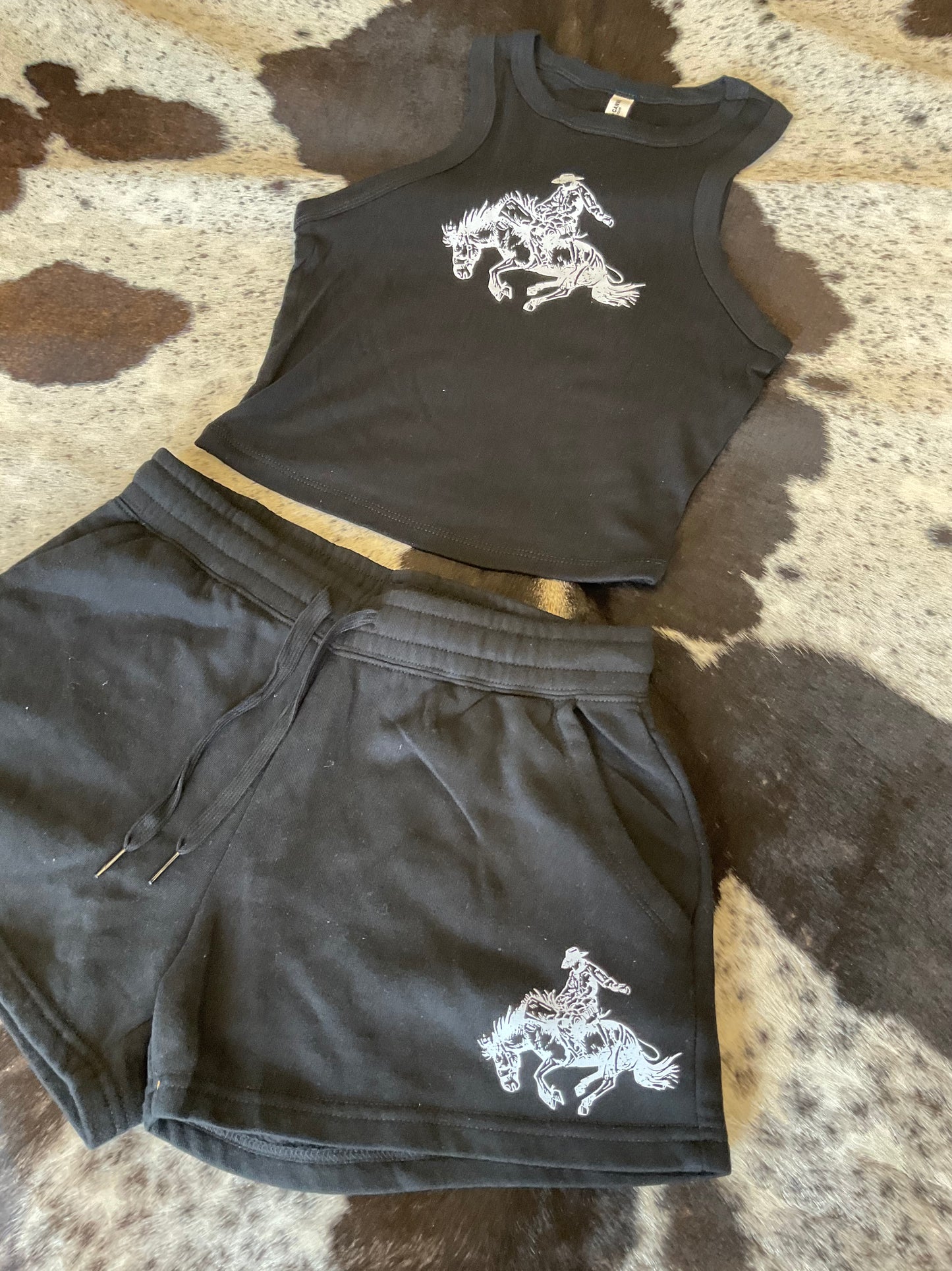 Bronc Shorts Set