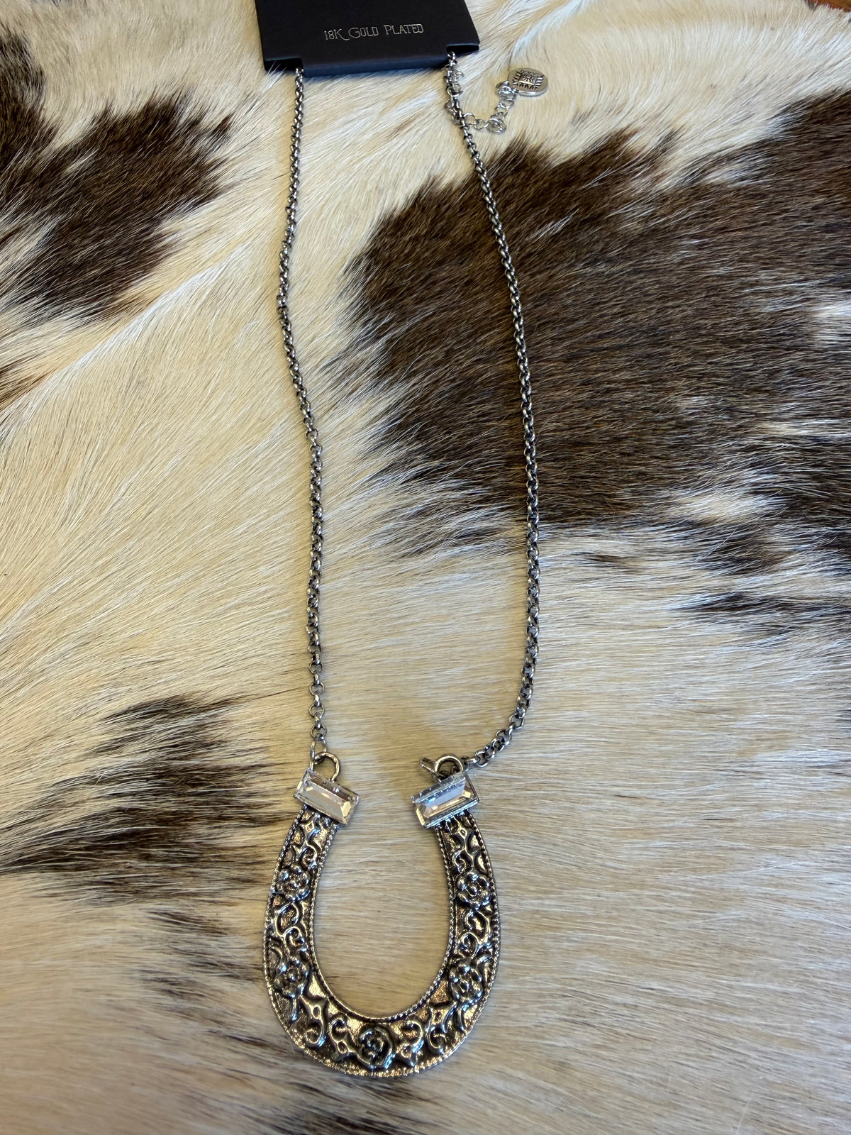 The Dally Necklace