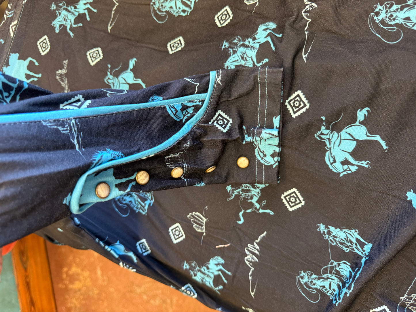 WESTERN PRINTED LONG SLEEVE PEARL SNAP CUFF PIPING DETAIL