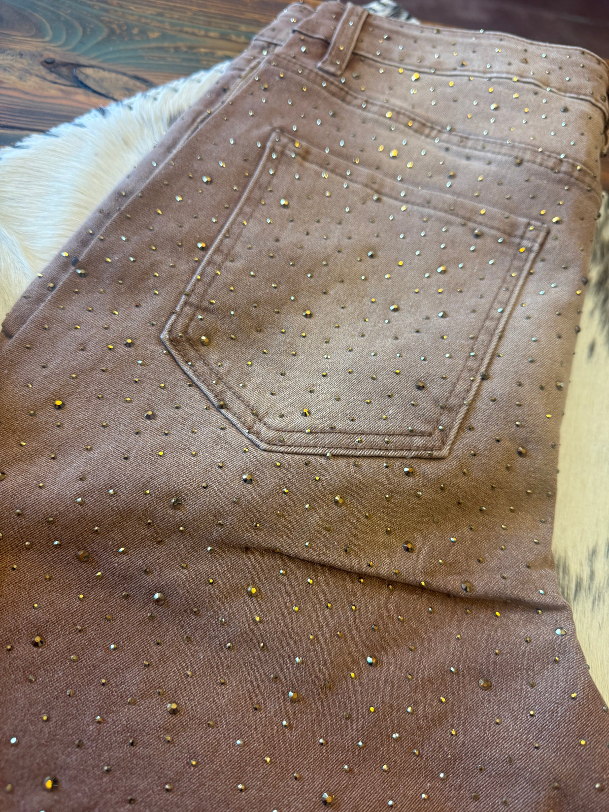 BROWN IRIDESCENT RHINESTONE CUFFED BOYFRIEND HIGH RISE
JEANS (28IN INSEAM)
