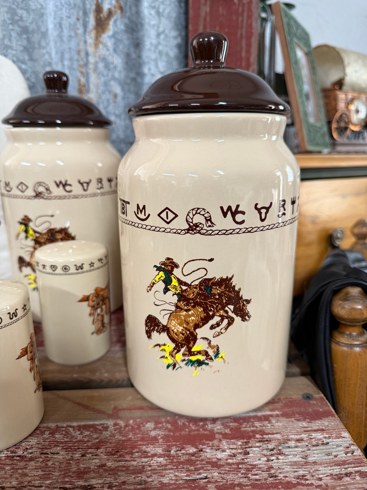 Bronco Ceramic Canister