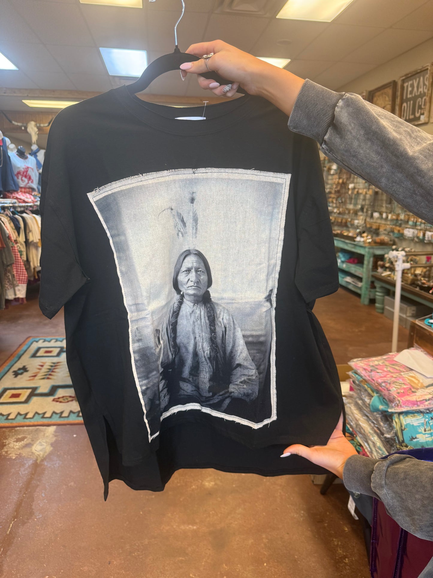 2 Feathers Chief Tshirt