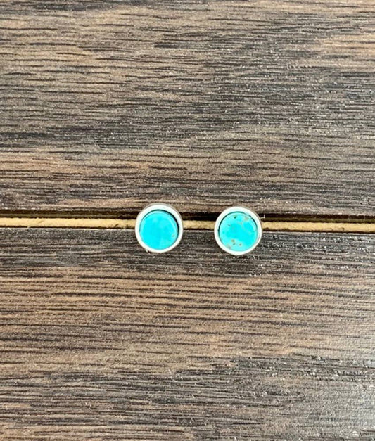 722782, 6mm Flat Turquoise Stud Earrings
