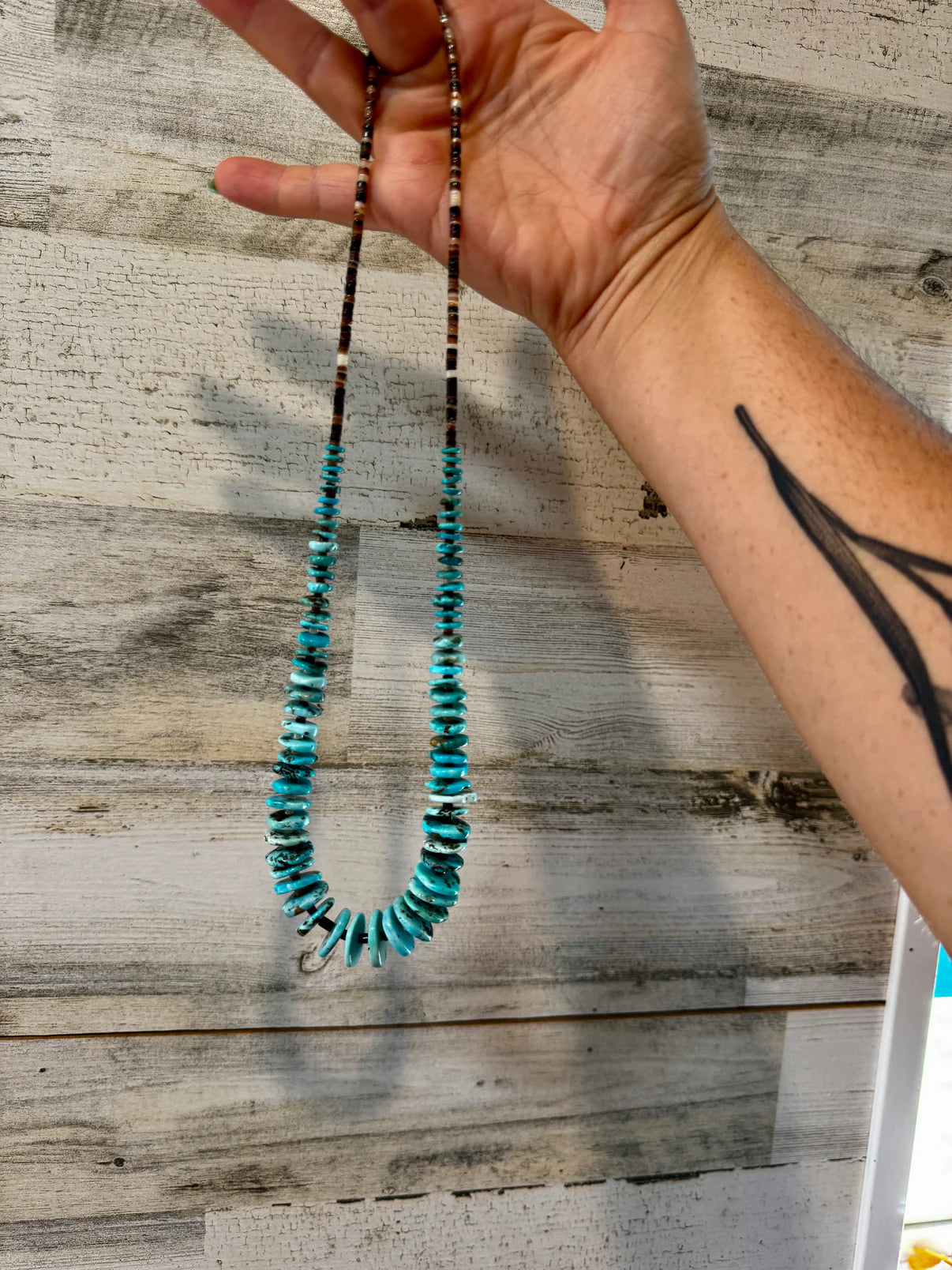 Shell & Turquoise Graduated
Necklace - 23"