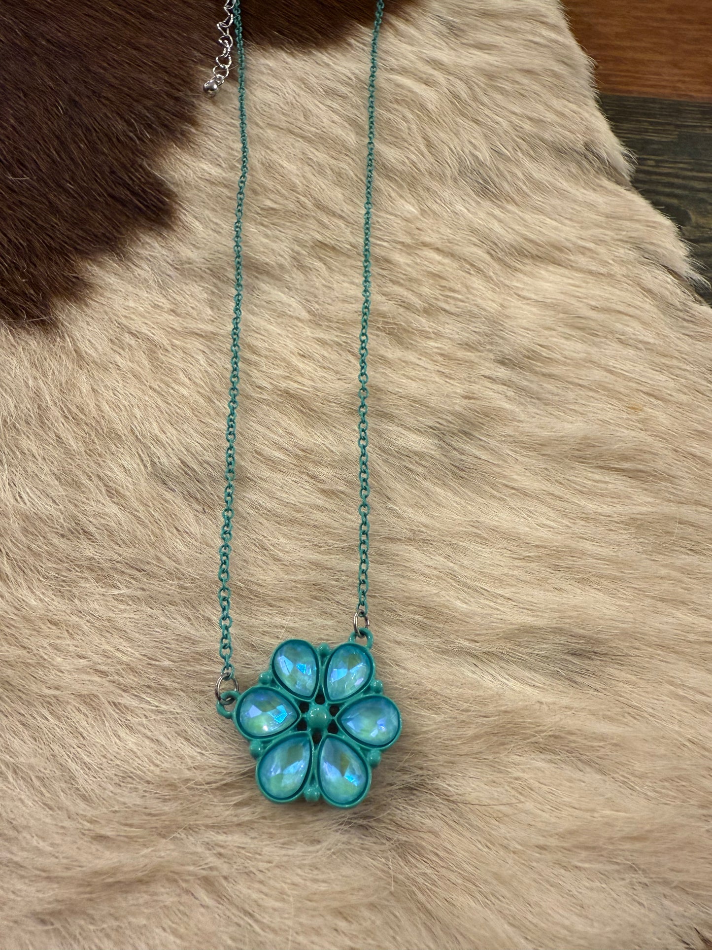 Sparkle Flower Necklace