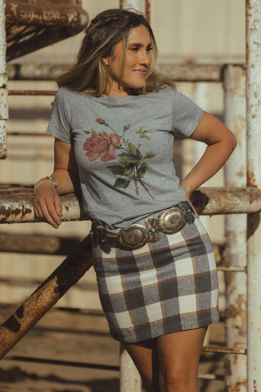 THE LONG STEM ROSE TEE