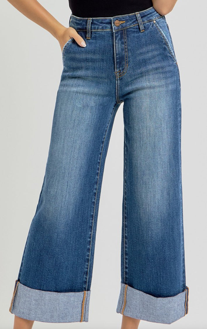 High Rise-Ankle Wide Cuffed Jeans