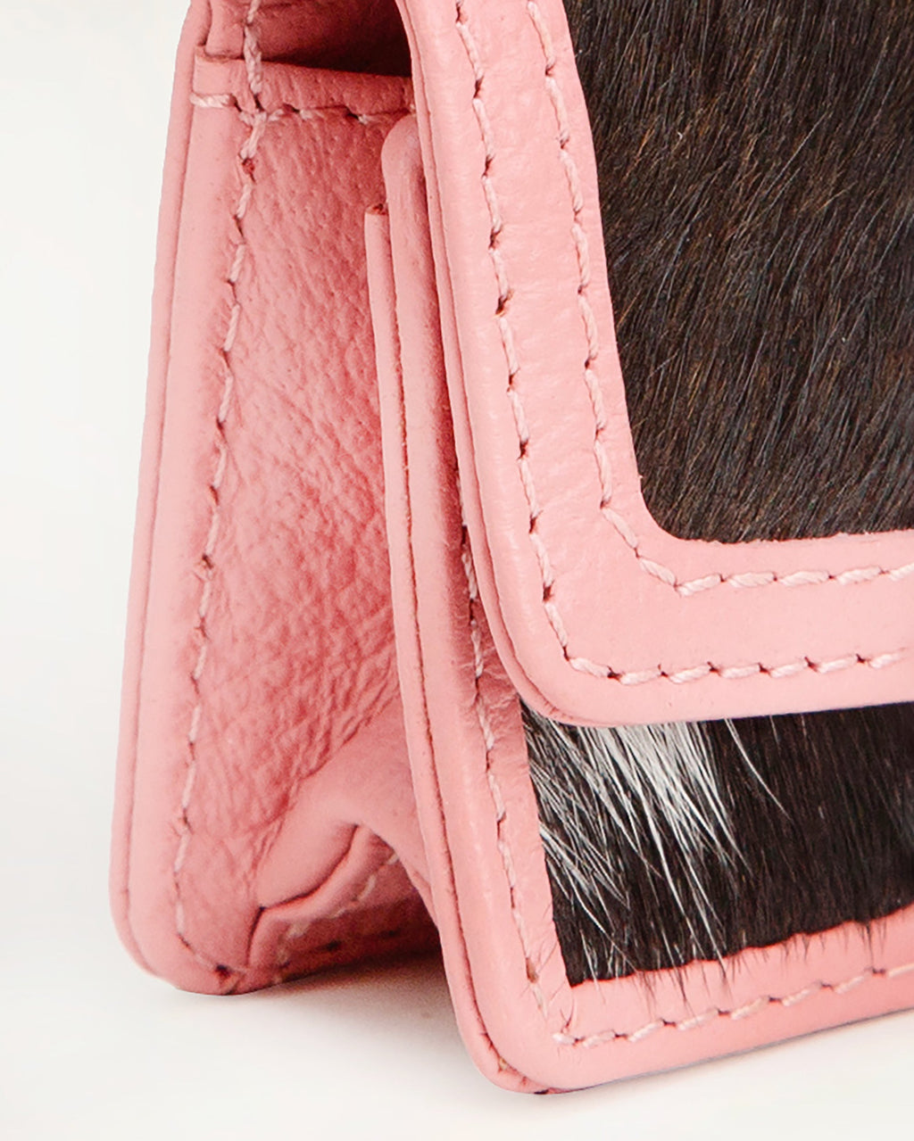 CATTLE KISS LIPSTICK CASE