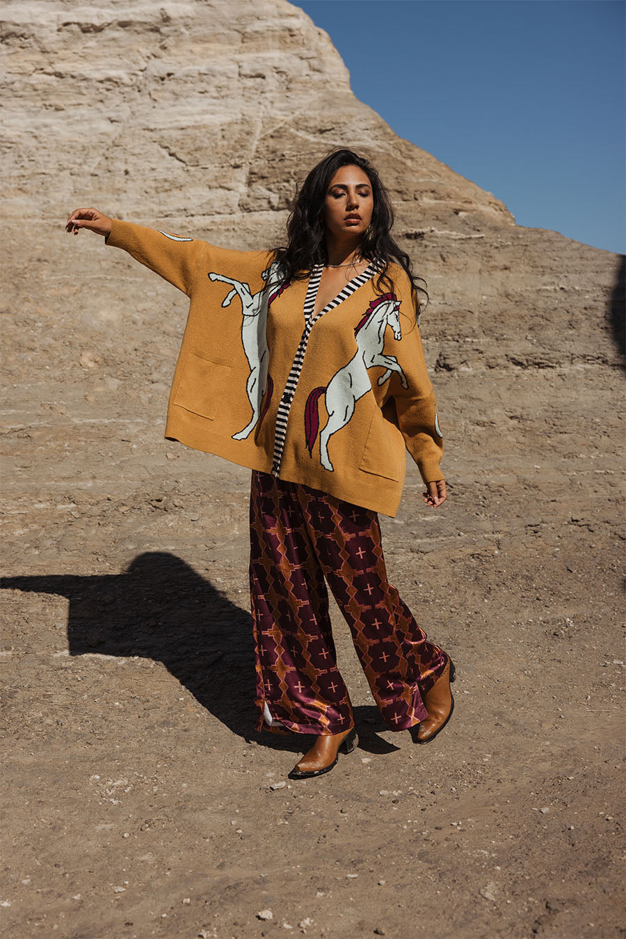 LUCKY YOU OVERSIZED
CARDIGAN