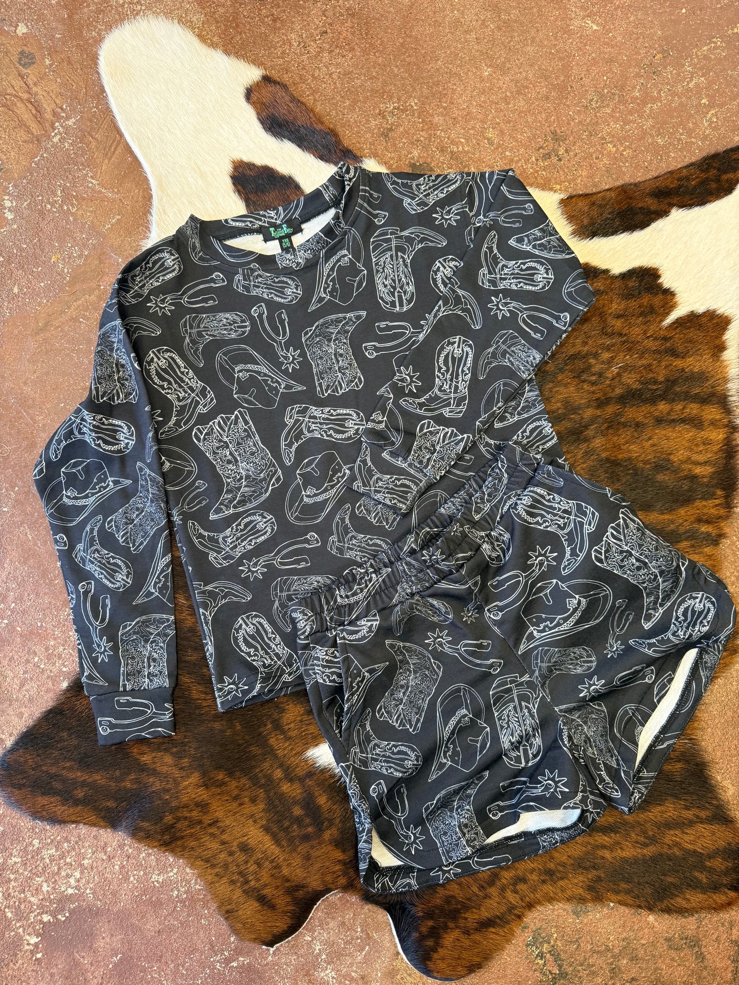 Black Hat Things Youth Short Set
