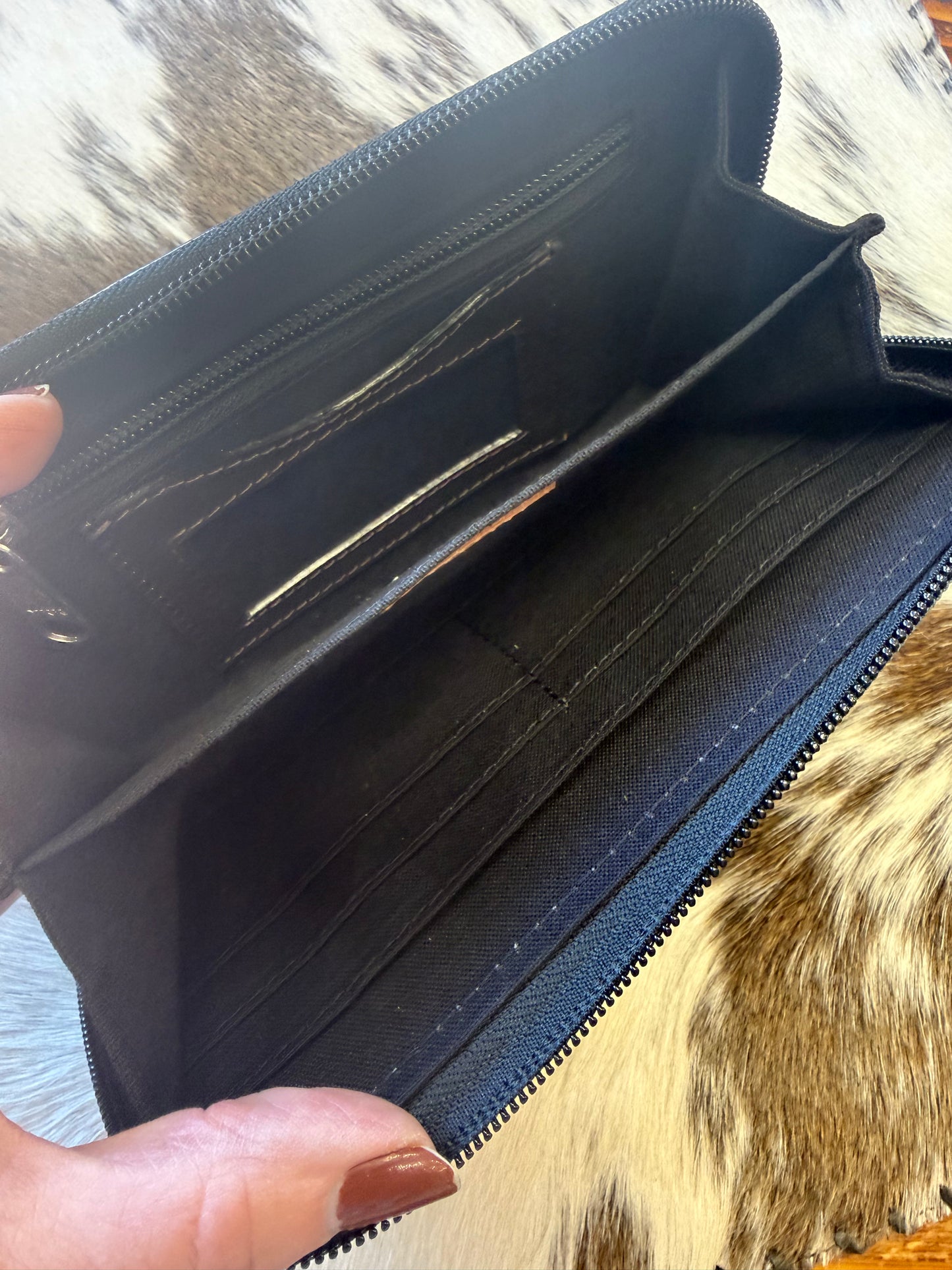 Signature Arrow Wallet
