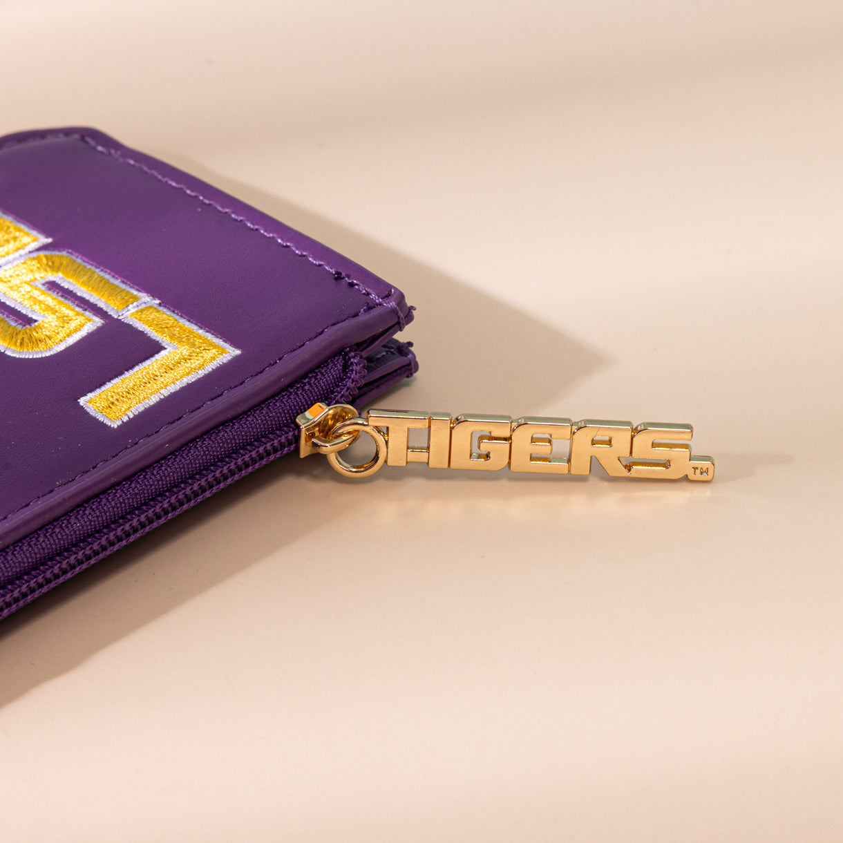 Louisiana State University Fighting
Tigers Zip Card Case