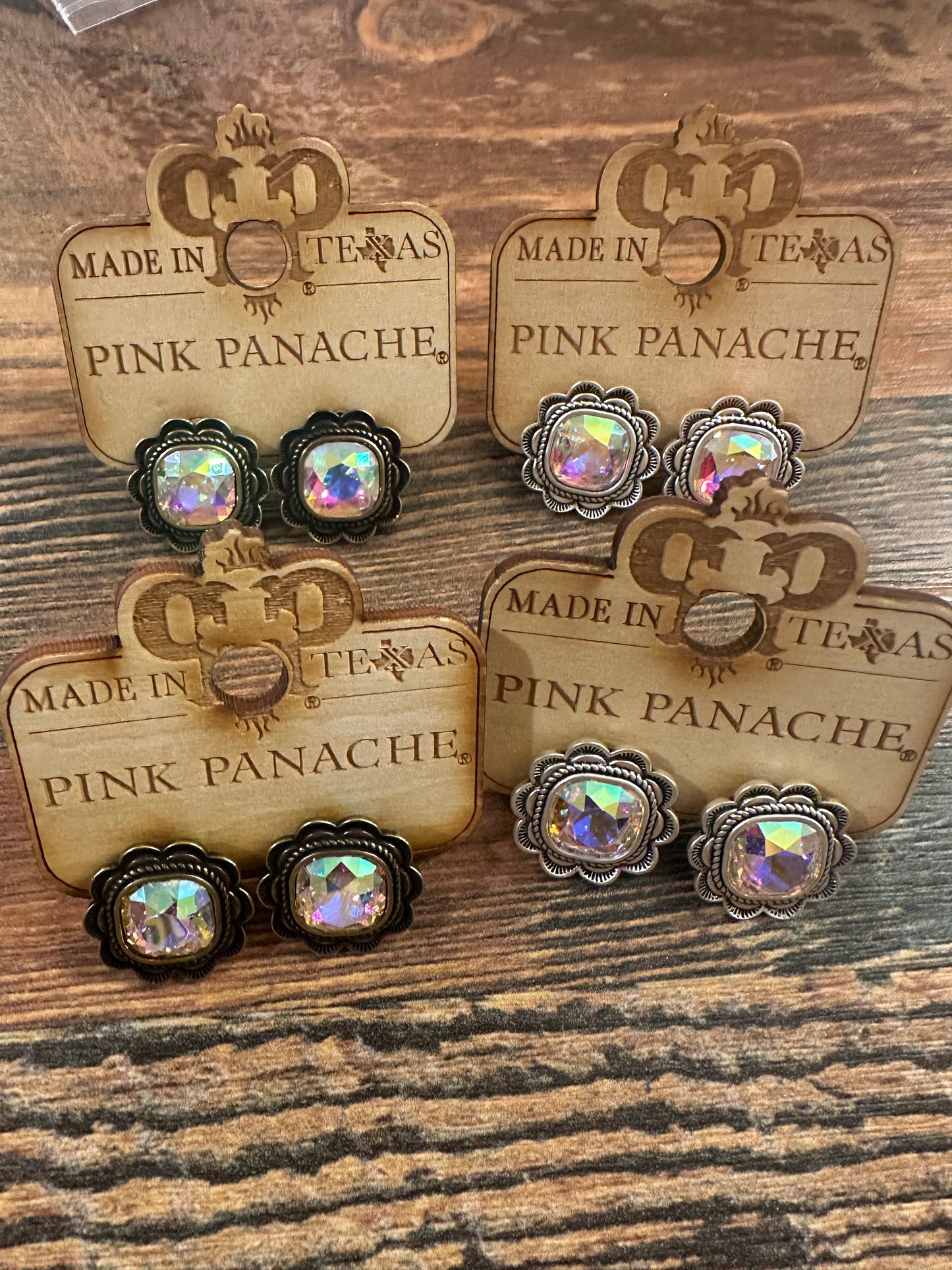 Ruffled Edge Post Earring