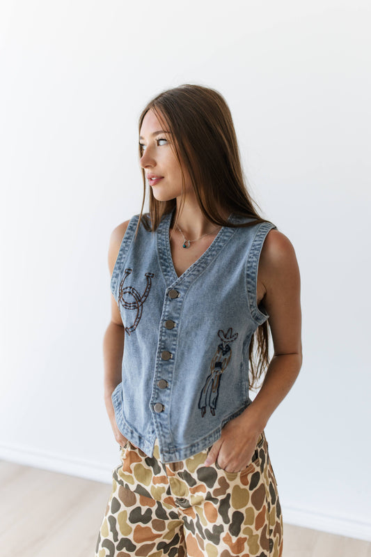 Roping Cowboy Embroidery Vest