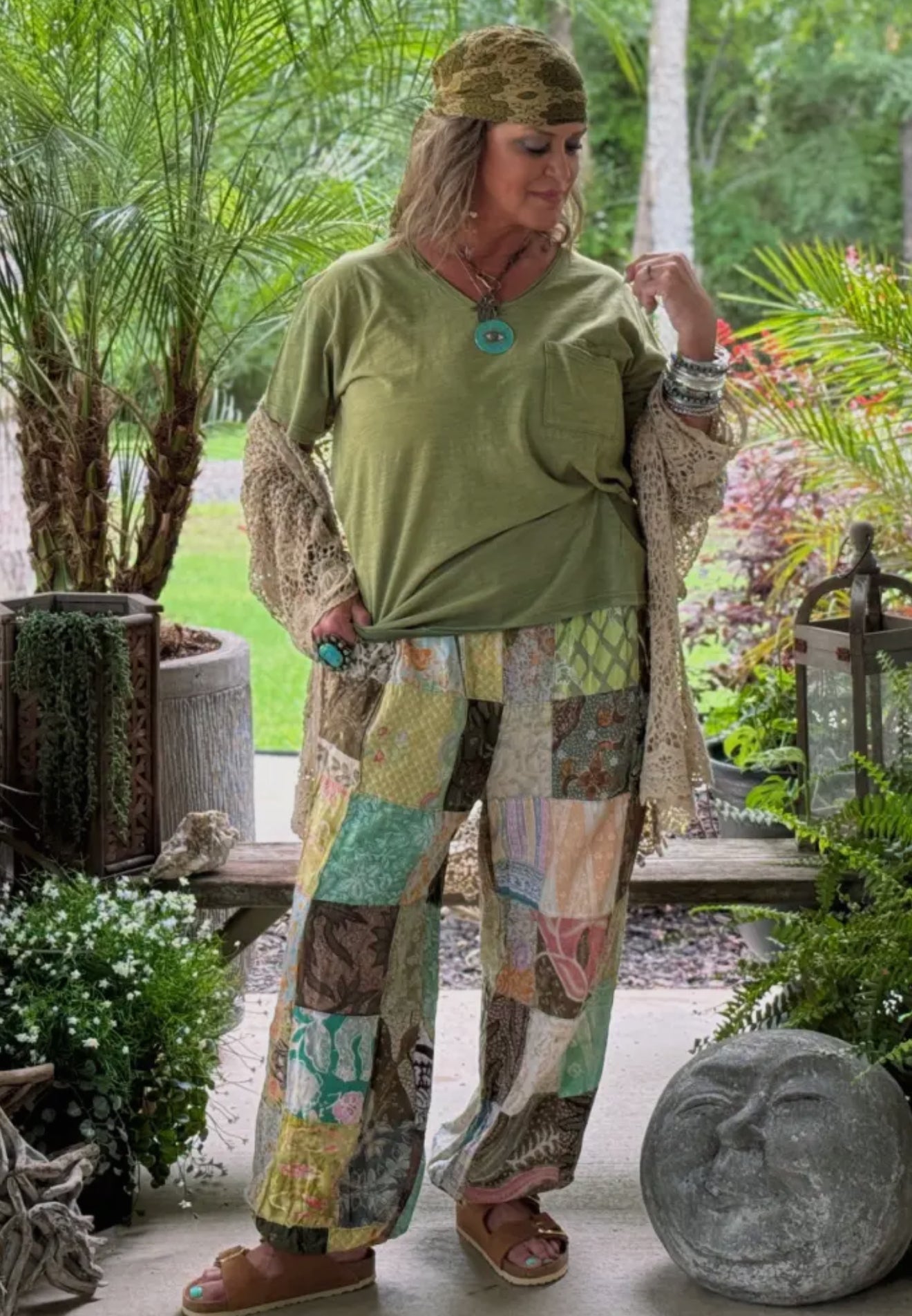 Moon Dance V-Neck Tee - Olive