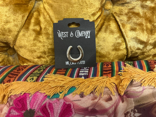 Hadley Horseshoe ring