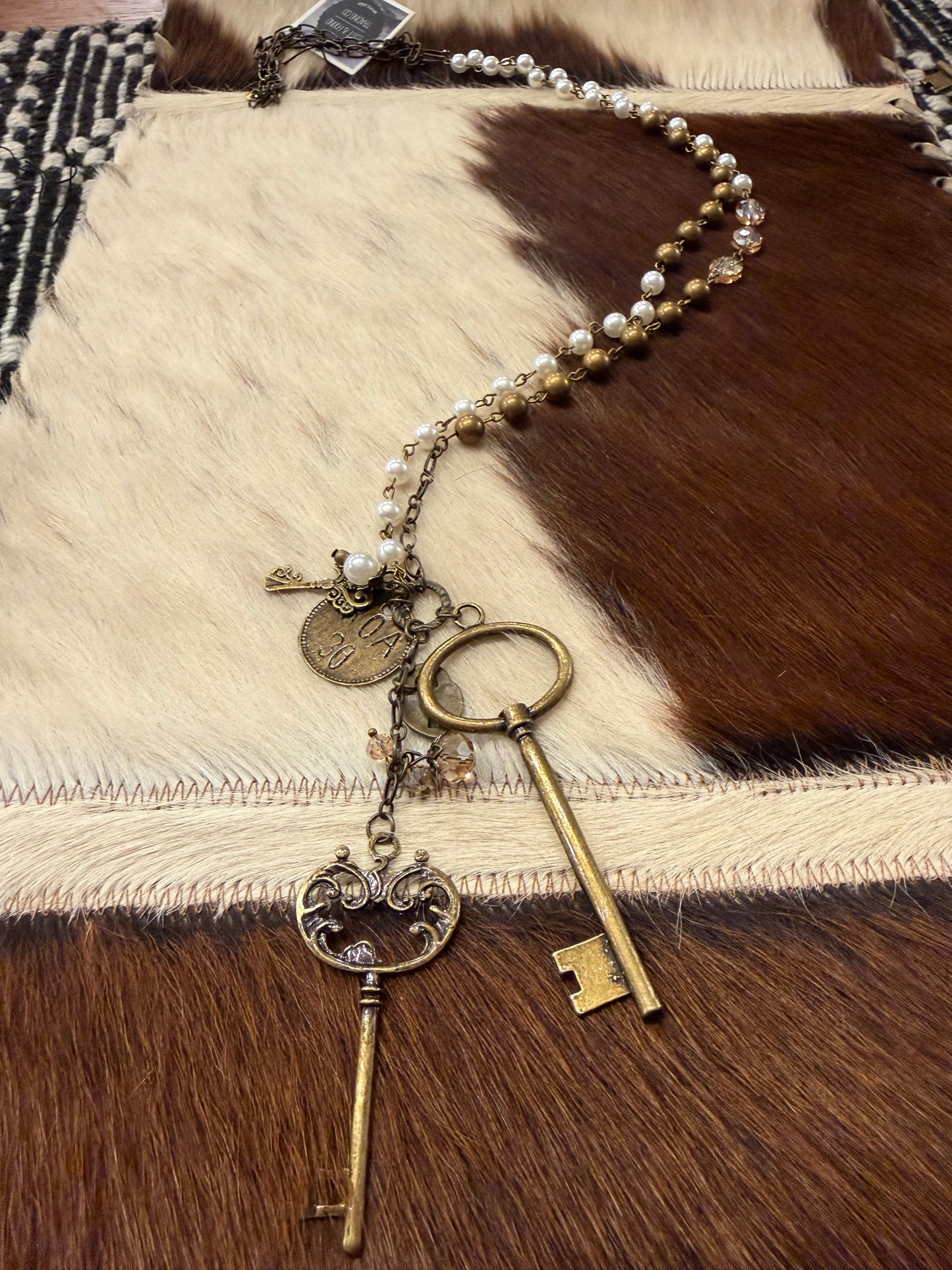 Belle Necklace