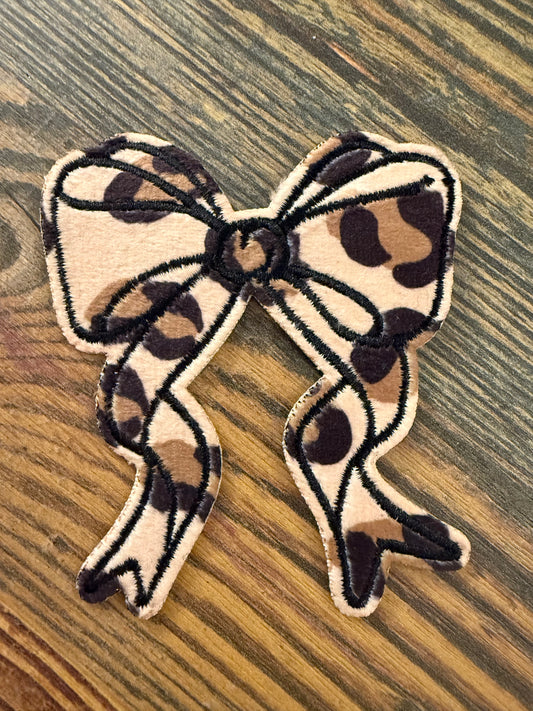 Small Leopard Bow Transfer