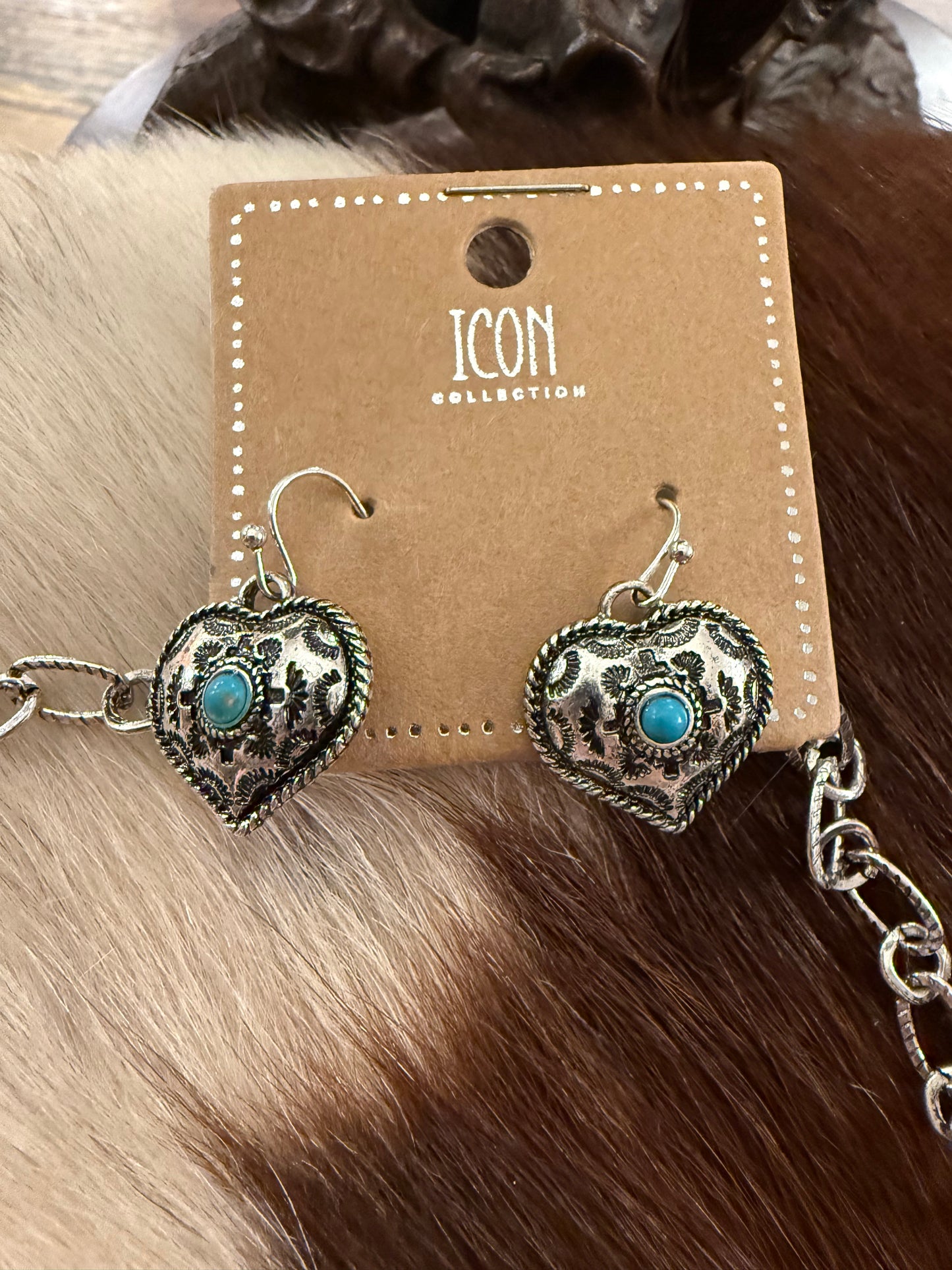 Key Charm Necklace Set