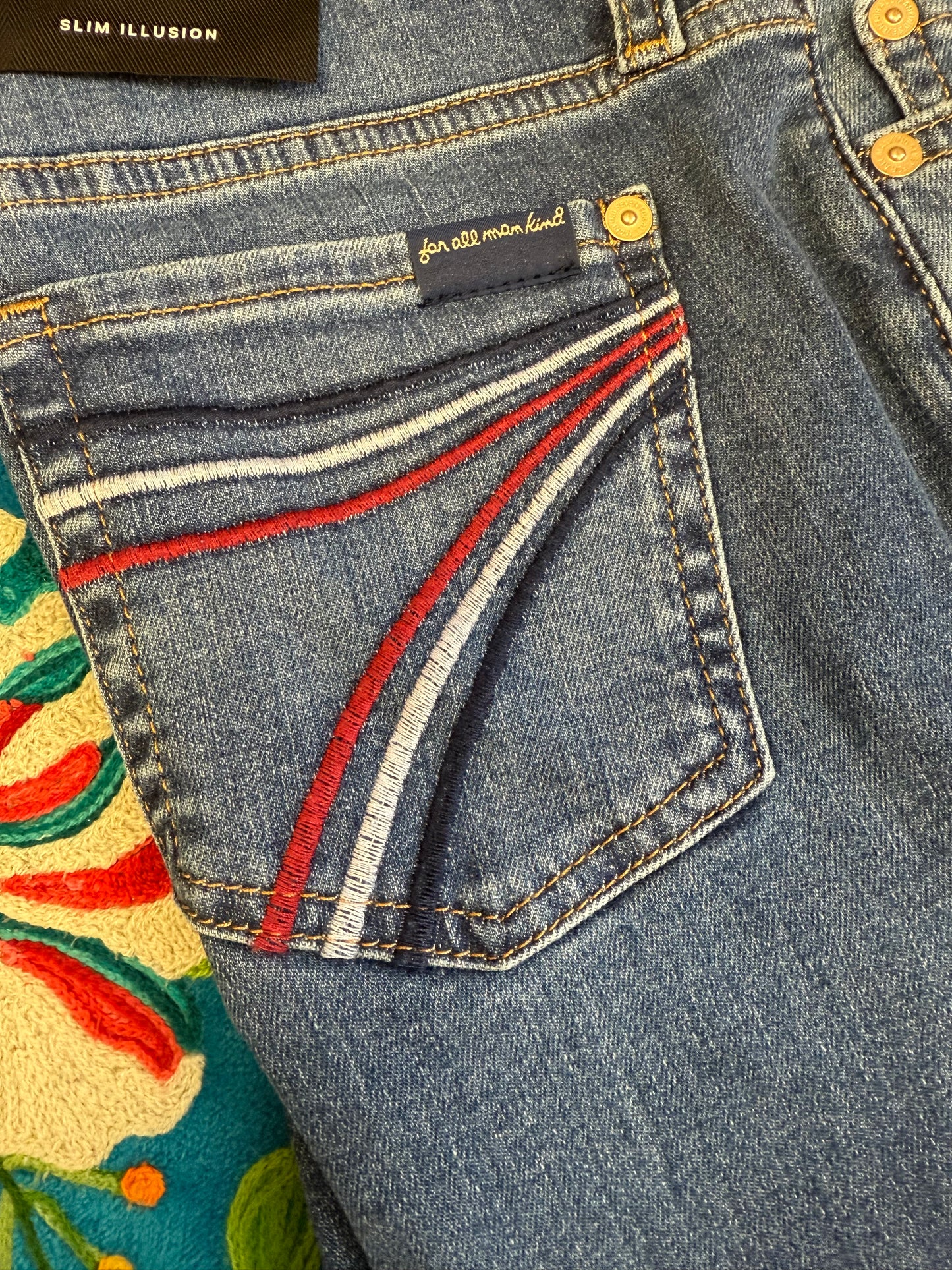 7 For All Mankind  Royalty Dojo Tailorless Slim Illusion