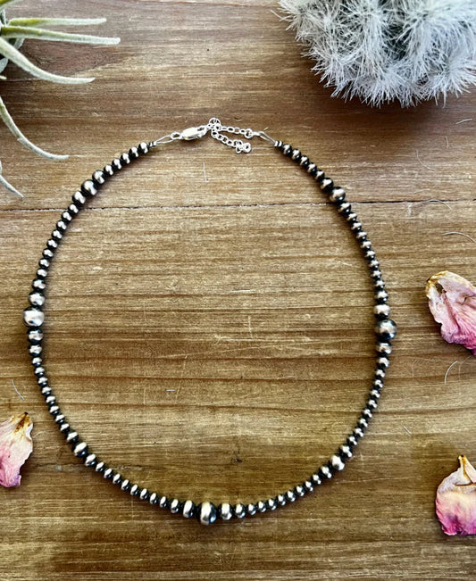 Graduated Sterling Silver pearls choker necklace