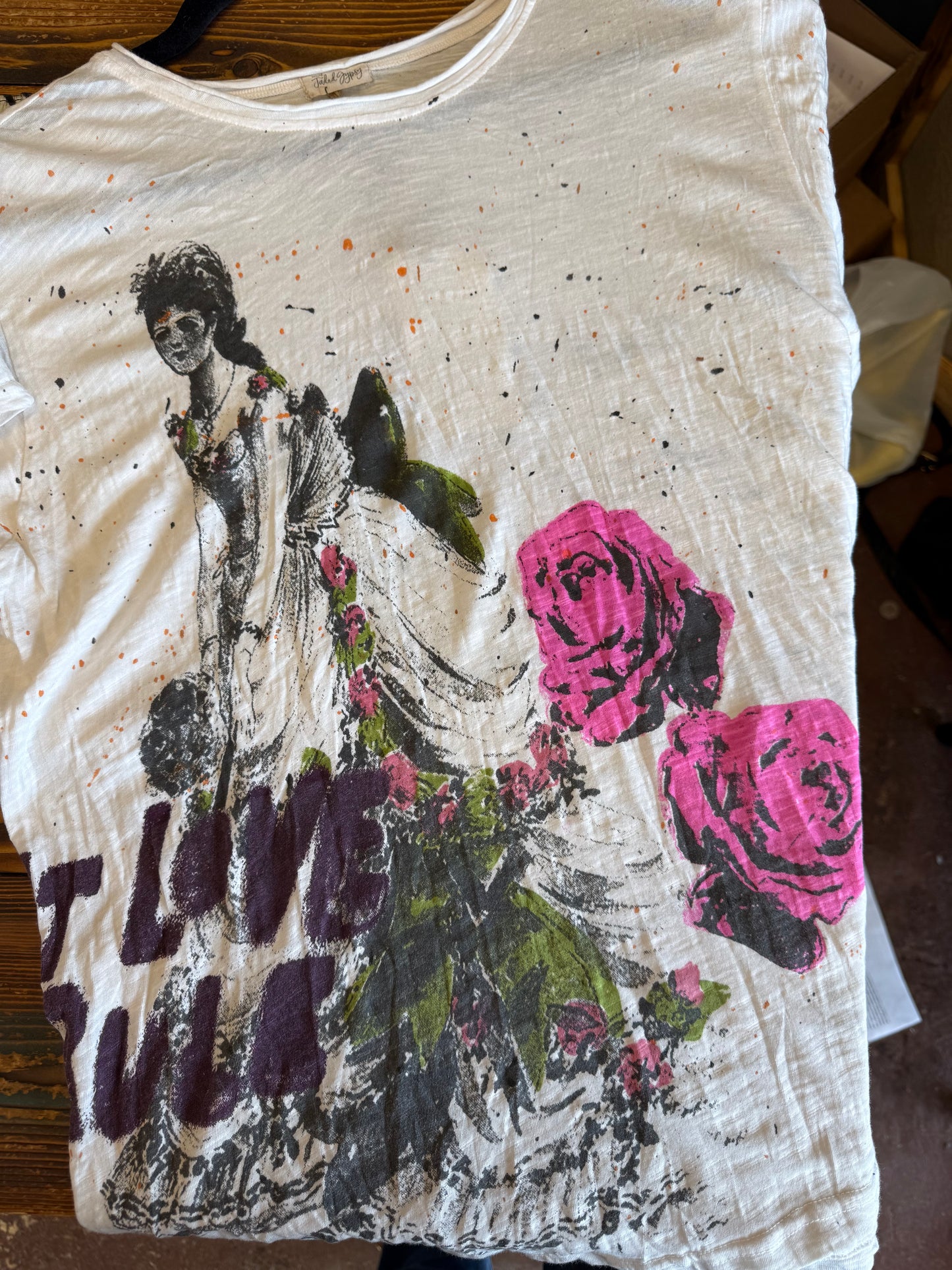Love Rules - Worn and Weathered Tee