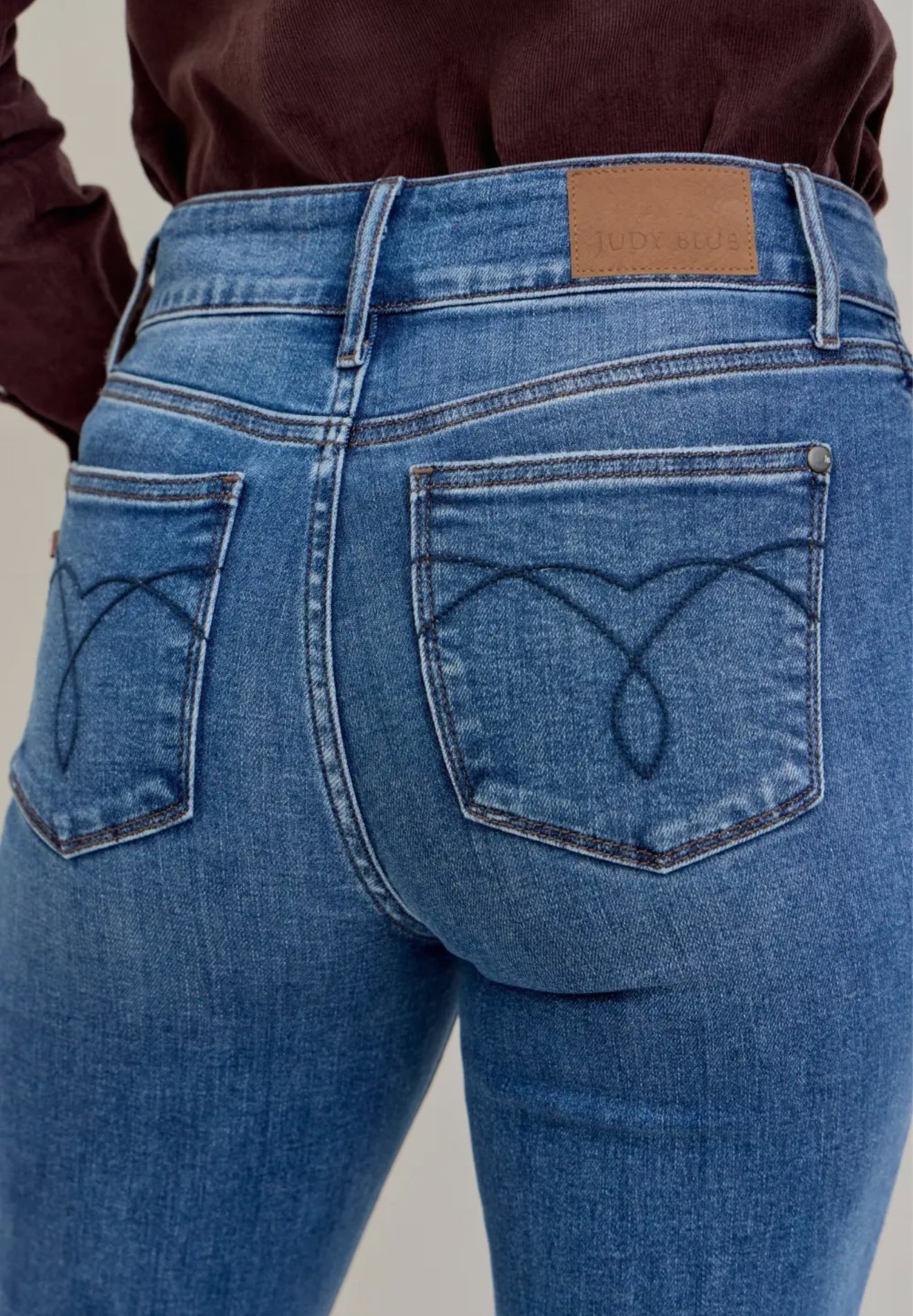 Judy Blue High Waisted Bootcut Double Button Wb & Fray Hem