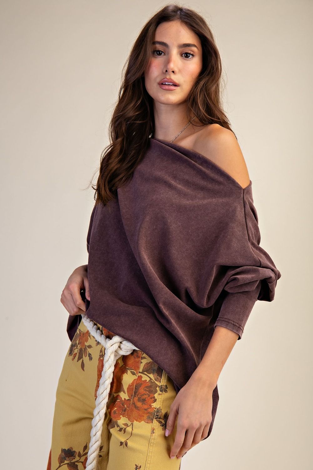 ONE SHOULDER WASHED TOP