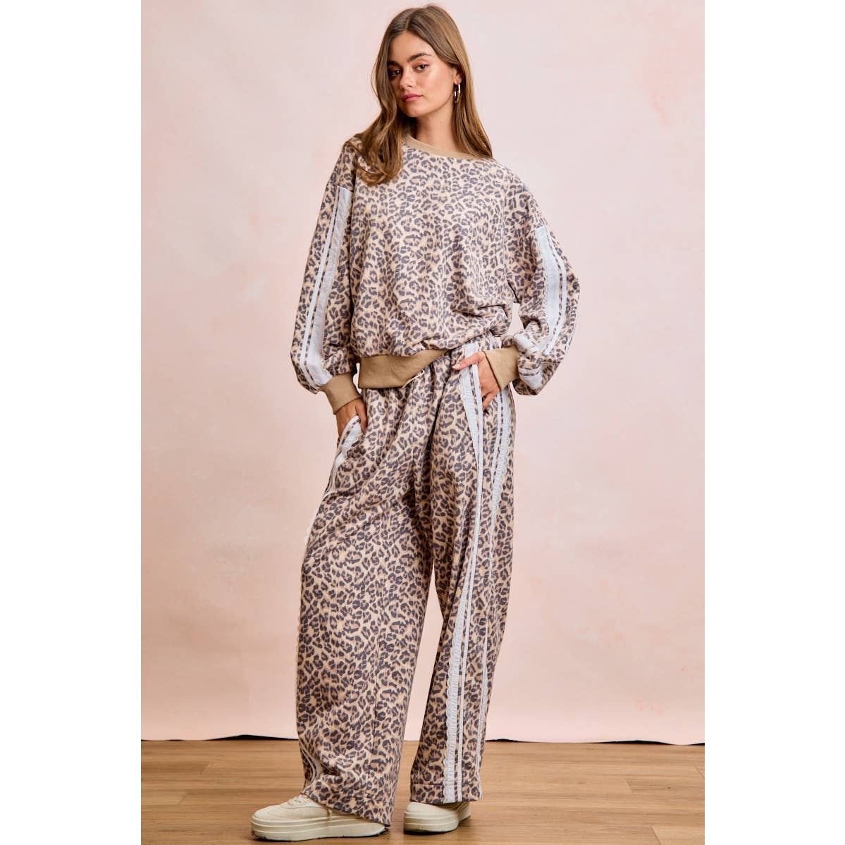 LEOPARD FRENCH TERRY LACE CONTRAST SWEATSHIRT TOP