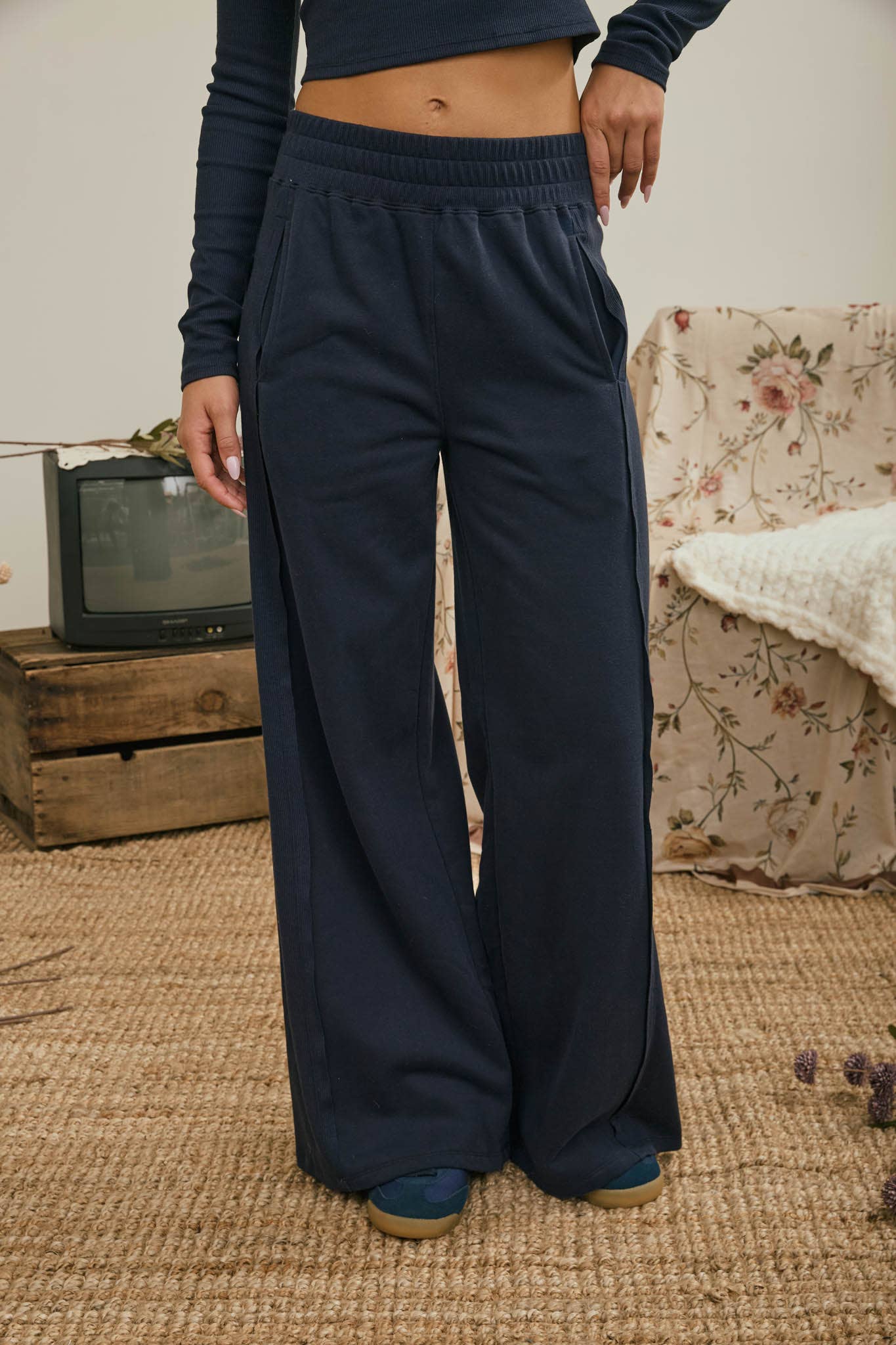 ELASTIC WAIST SIDE PANEL KNIT LOUNGE PANTS