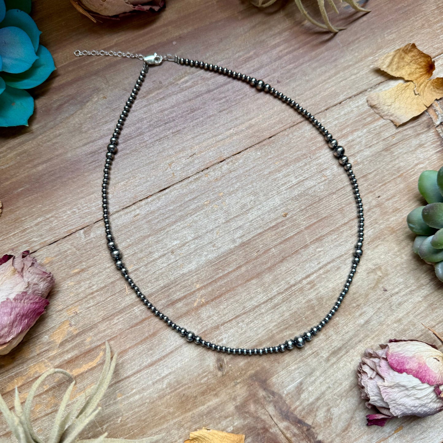 18 inch Graduated Sterling
Silver Pearl Necklace
